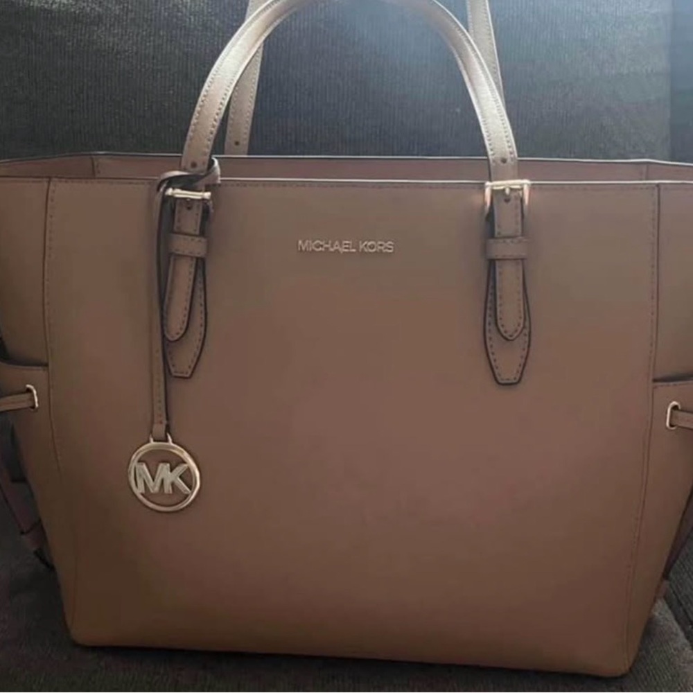 Michael Kors Tote